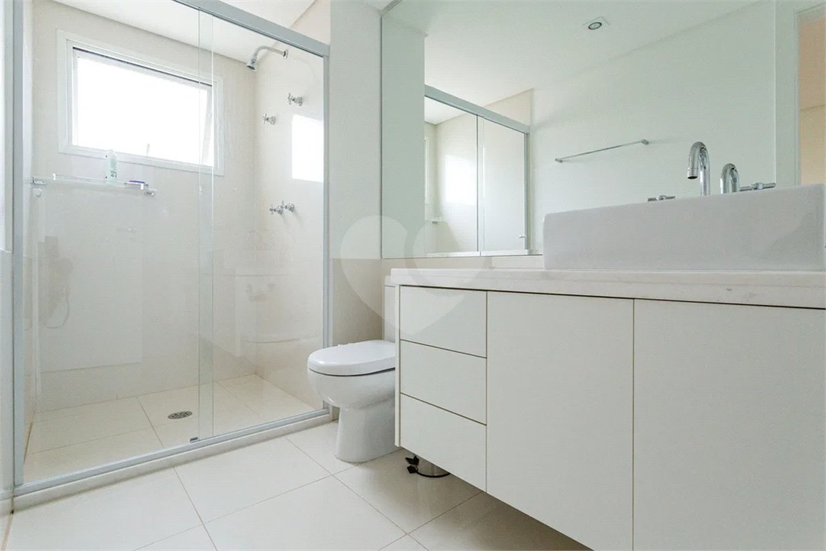 Apartamento à venda com 4 suítes em Vila Nova Conceição, São Paulo, SP