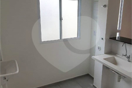 Apartamento no Condomínio Monte Athos.