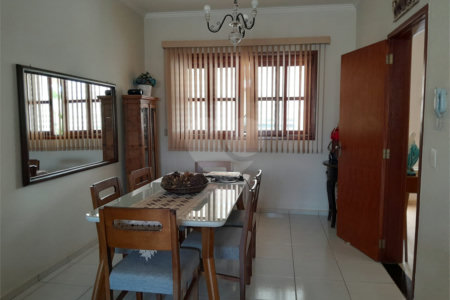 Casa para venda no Planalto Paraíso.