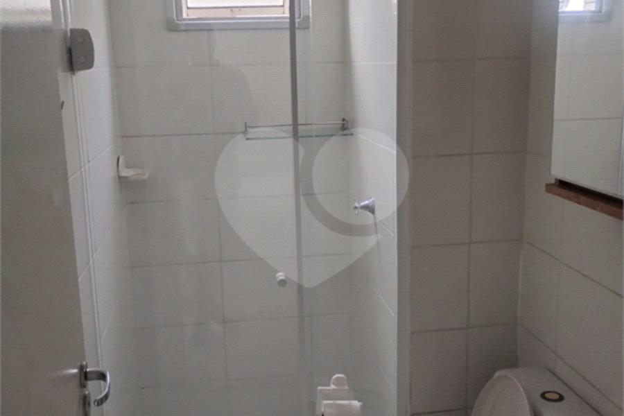 JARAGUÁ – FIT JARAGUÁ. Apartamento lindinho, em condomínio praticamente novo, super organizado e agradável, em local tranquilo com vista livre.