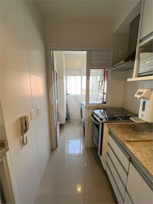 Apartamento com 2 dormitórios, 2 vagas e depósito privativo na Vila Mariana