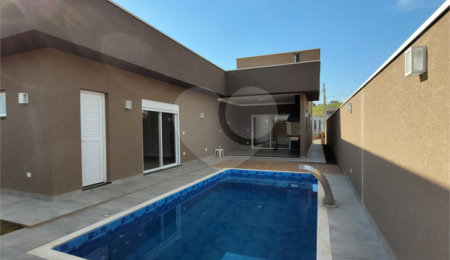 Casa Térrea à venda com 3 suítes em Loteamento Greenfield, Atibaia, SP
