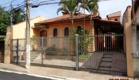 Casa Térrea à venda com 3 suítes em Ferreira, São Paulo, SP