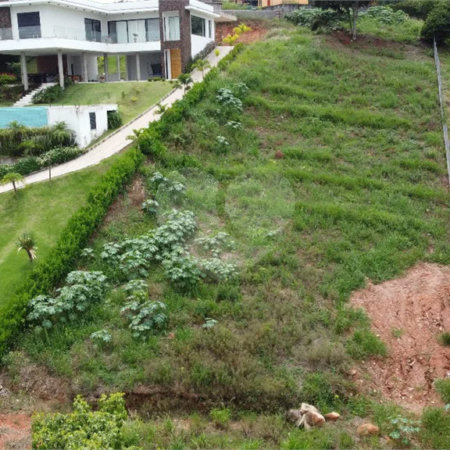 Terreno à venda no condomínio Jardim Primavera, Louveira - SP