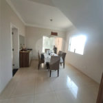 Linda Casa 3 dormitórios com piscina - R$ 950.000,00