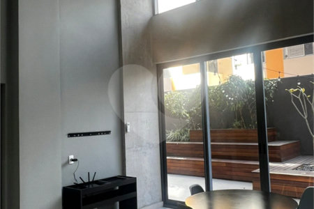 Studio de 25² mobiliado e decorado ao lado do Shopping Frei Caneca