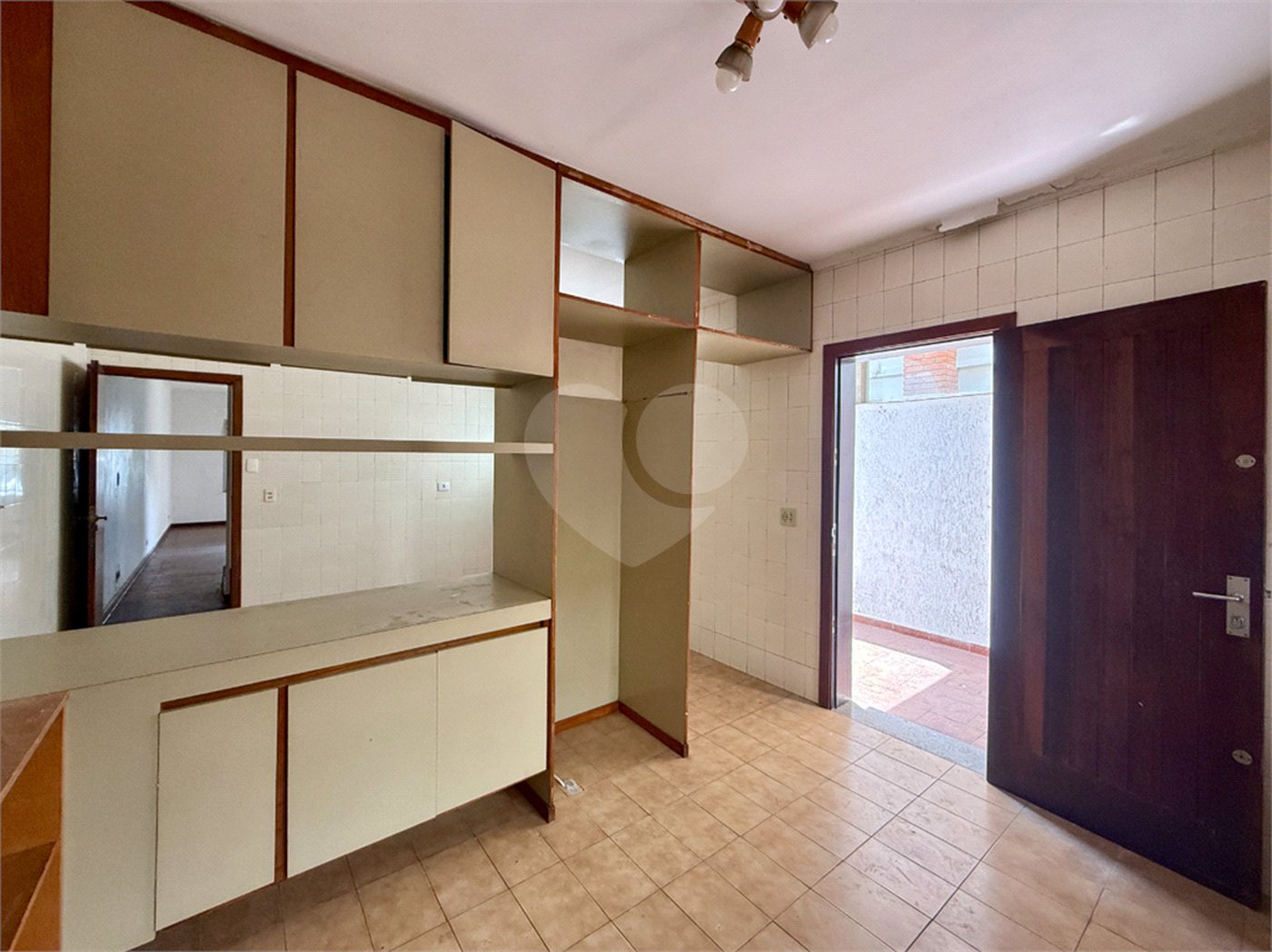 Sobrado à venda com 3 quartos, sendo 1 suíte, em Campo Belo, São Paulo, SP