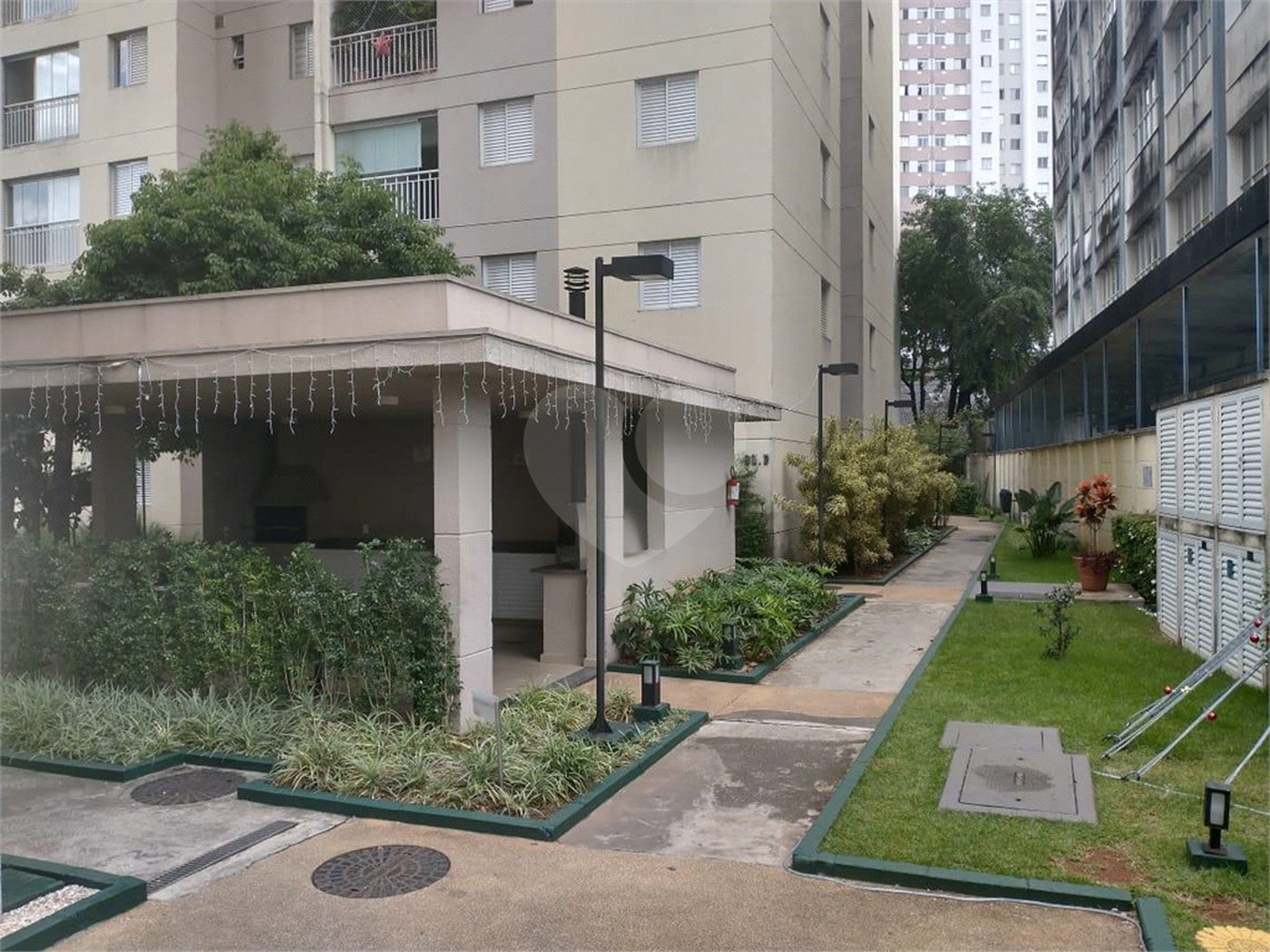 Apto no Cambuci de 55m2, com 2 dorms, 2 banheiros, 1 suíte, 1 vaga. Estuda permuta.