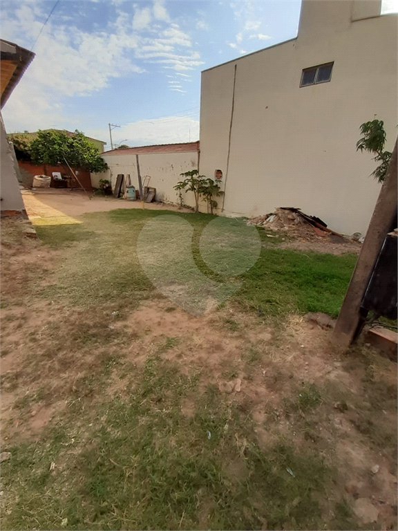 Casa no Antenor Garcia