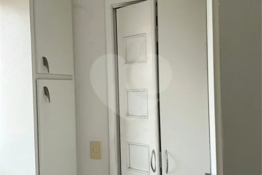 Apartamento na Vila Mascote 3 dormitórios , reformado.