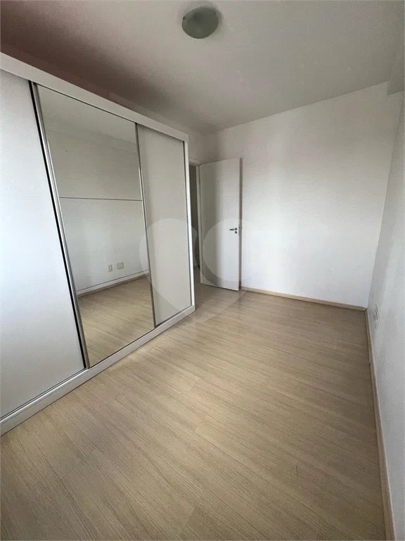 APARTAMENTO de 2 quartos (1 suíte) á venda em Santo André, 75m², 2 garagens fixas e cobertas, é entrar e morar!