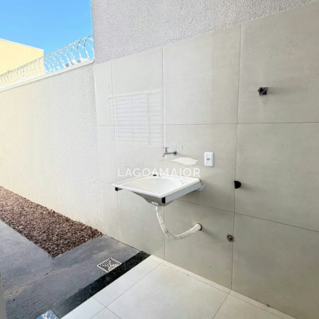 Casa para alugar com 2 quartos, sendo 1 suíte, em Nova Tres Lagoas, Três Lagoas - MS