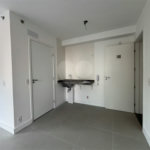 Apartamento aconchegante com terraço e sacada