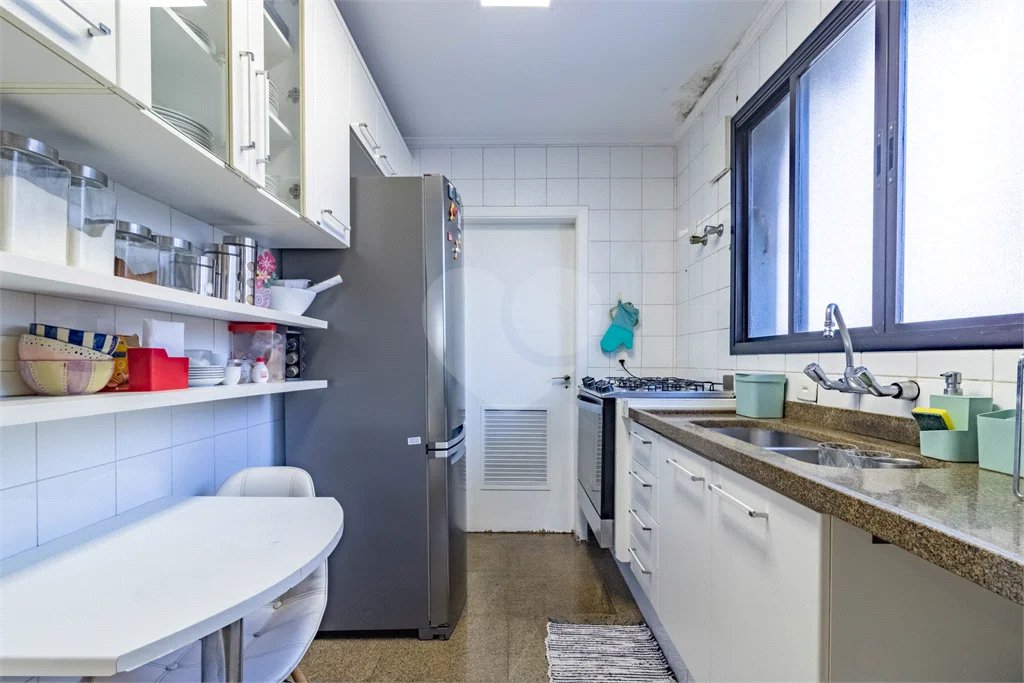 Apartamento sofisticado à venda em Higienópolis — conforto, elegância e localização privilegiada na tradicional Rua Tupi.