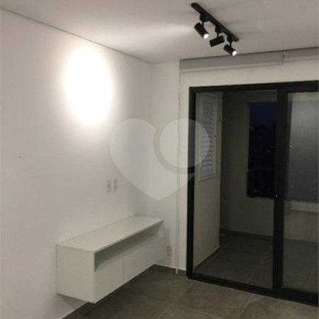 Excelente apartamento à venda e locação no Brás