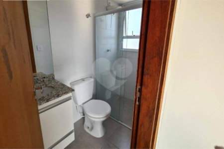 Apartamento no Condomínio Via Campus.