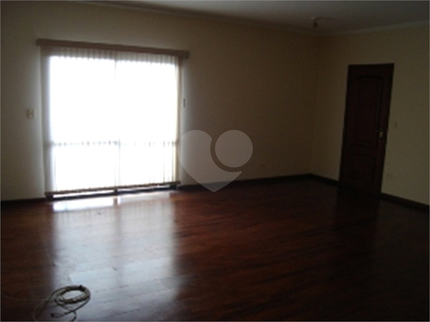 Apto com 130m² em frente ao SCC