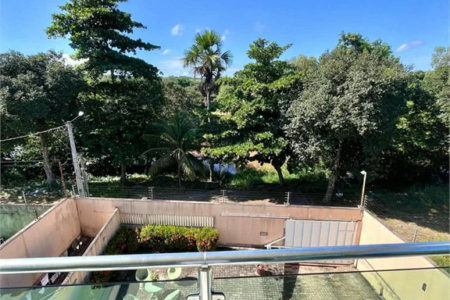 Casa à venda com 6 quartos, sendo 1 suíte, no Centro, Balsas, MA