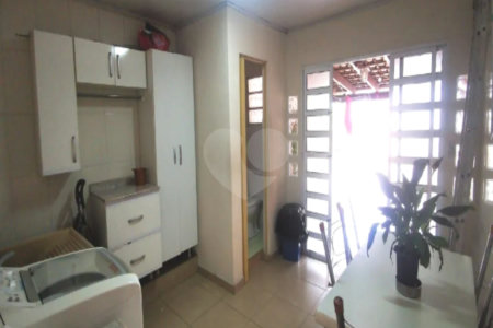 Casa com 130m², 2 quartos, à venda no Cambucí