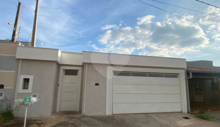Casa à venda com 3 quartos, sendo 1 suíte, em Jardim das Torres Prolongamento, São Carlos, SP