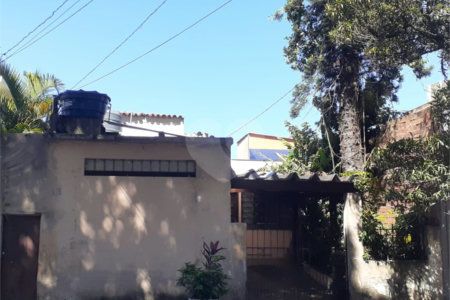Casa Térrea Ampla com 4 Dormitórios, Suíte e Quintal à Apenas 15 Minutos do Estação Tatuapé.