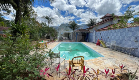 Casa à venda com 3 quartos, sendo 2 suítes,  em Morada da Praia, Bertioga, SP