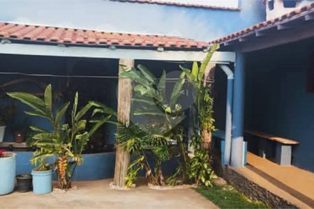 Casa Avarandada à Venda no Belverde – Espaço, Conforto e Contato com a Natureza