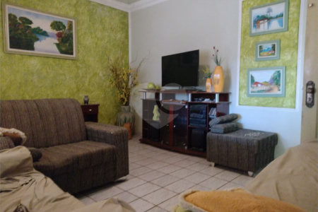 Casa Térrea - Jardim Santana.