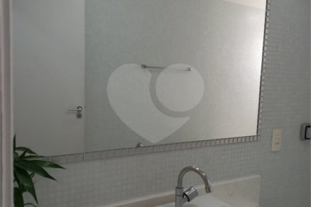 Apartamento com 88m², 3 dormitórios e 2 suítes próximo ao Parque do Ibirapuera e Metrô Ana Rosa.