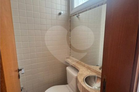 Indaiatuba- Vila Aurora -Condomínio Palm Tree Residence -Venda e Locação - R$ 7.000,00 - condominio - R$ 877,44- IPTU - R$ 211,64 - Pavimento Térreo: Sala de estar, sala de jantar, wc, cozinha, área de serviço, despensa. Pavimento Superior: Suíte com varanda e closet, 02 dormitórios e wc.social
