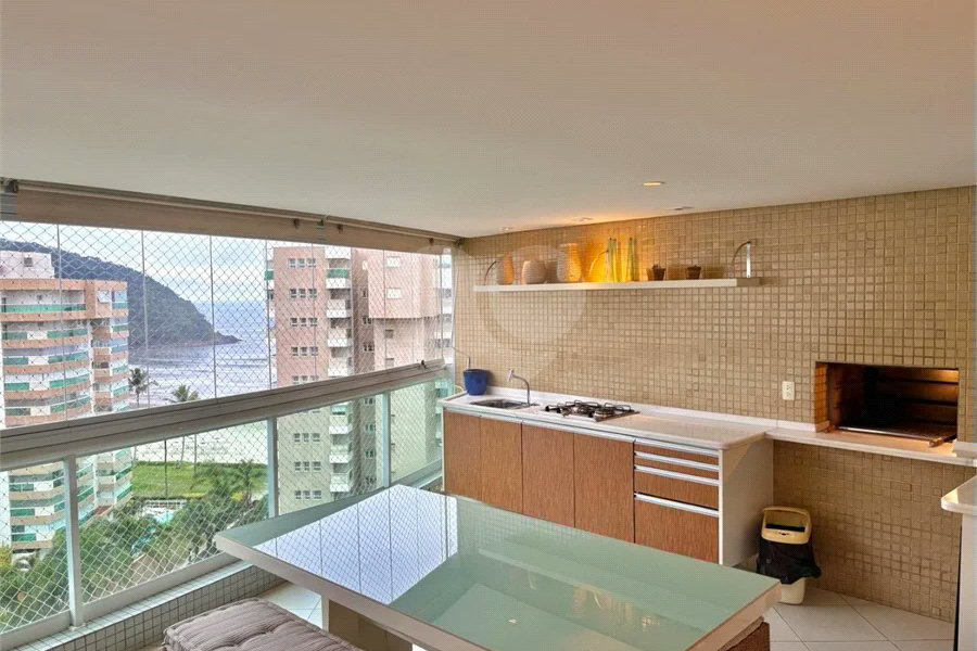 Apartamento à venda com 3 quartos, sendo 2 suítes, em Riviera de São Lourenço, Bertioga, SP
