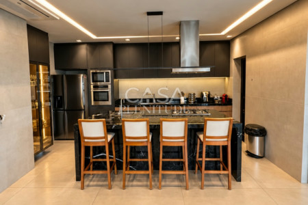 Casa nova no Saint Patrick com 926 m², 5 suítes, elevador e piscina aquecida, saúna em Sorocaba