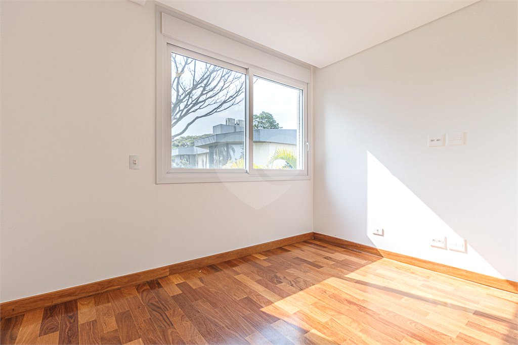 Casa à venda com 4 suítes no condomínio Villagio Quadrifolio, São Paulo - SP