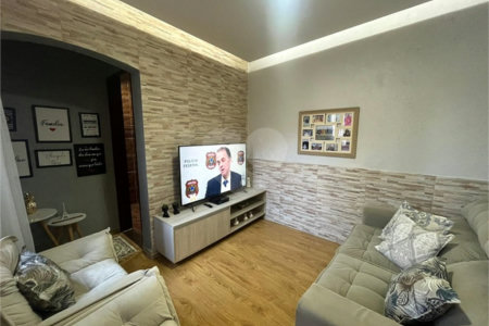 Casa com piscina disponivel para venda com 250m² - Jardim Paris / SP
