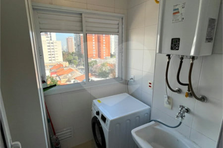 Apartamento com 2 dormitórios, 2 vagas e depósito privativo na Vila Mariana