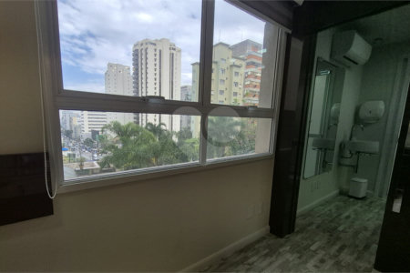 Sala comercial para venda ou locação na Brig.ís Antônio entre Paulista e Parque do Ibirapuera, 70 m², duas vagas de garagem
