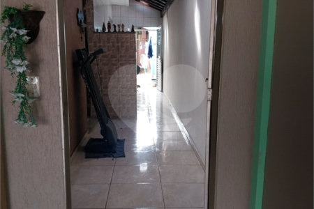 Casa térrea para venda no Planalto Paraíso