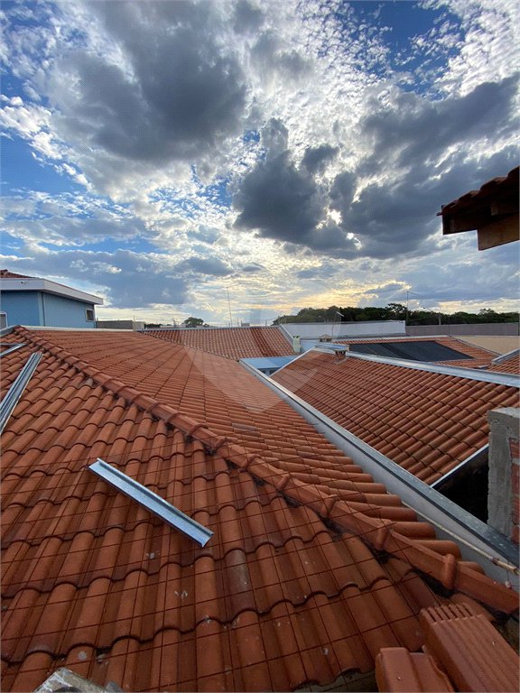 Casa Térrea com 2 dormitórios, sendo 1 suíte.