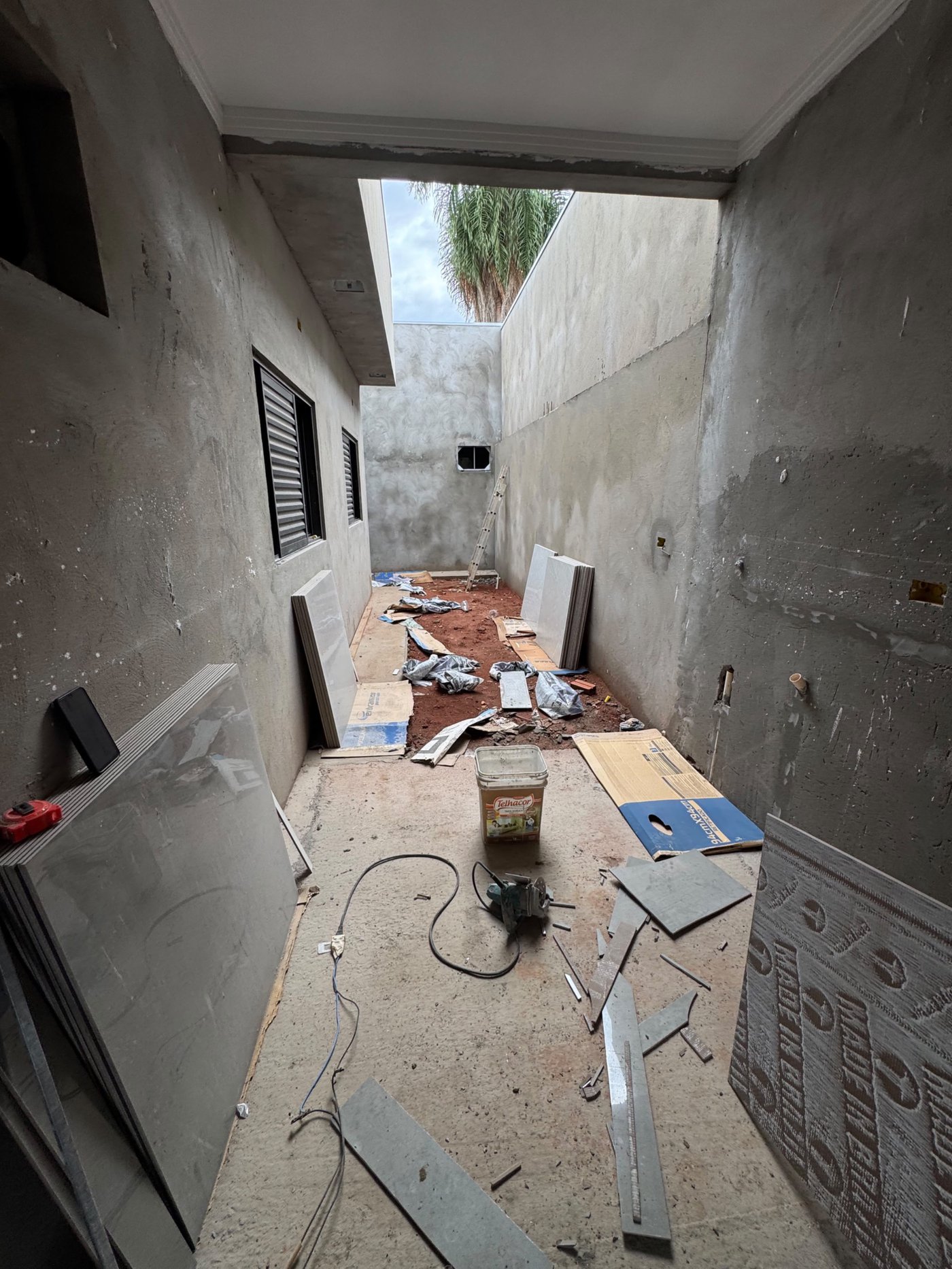 Casa à venda com 3 quartos, sendo 1 suíte,  em Jardim Alvorada, Três Lagoas, MS