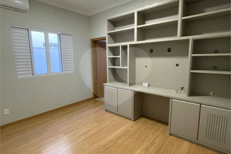 Casa no Condomínio Quebec