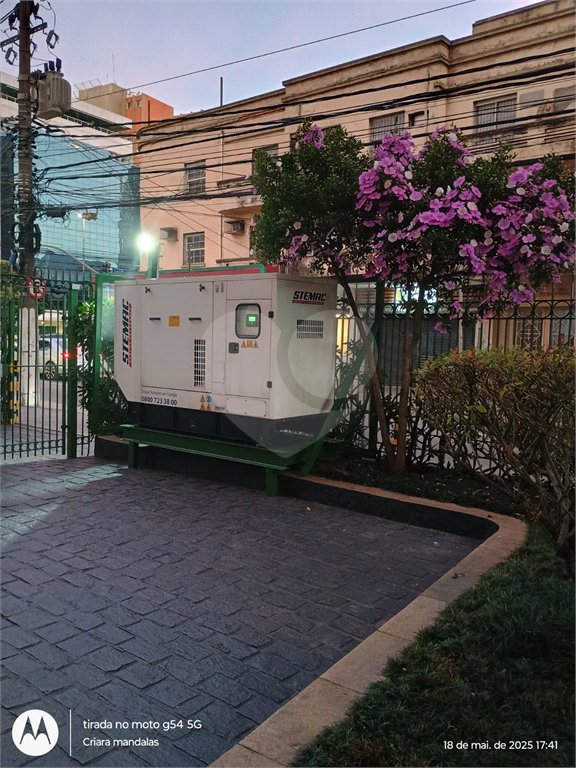 Studio com 33m2 AU, 39m2 AT, com 1 dormitório, sem vaga, a 1 quadra da Av Paulista e Metro Paraíso.