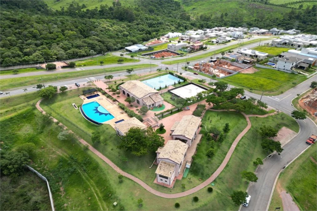 Terreno à venda no Residencial Campo de Toscana Vinhedo/SP