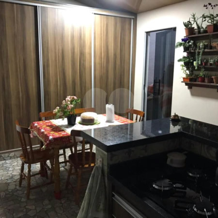 Casa térrea para venda.