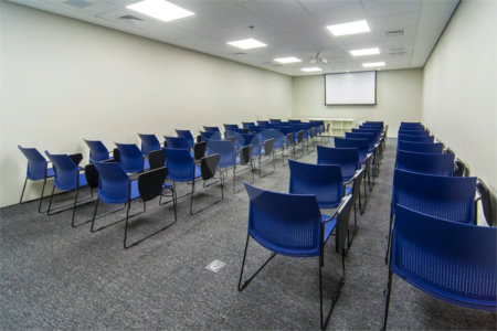 OPORTUNIDADE DOMO BUSINESS - MOBILIADA E PRONTA P/ USO!