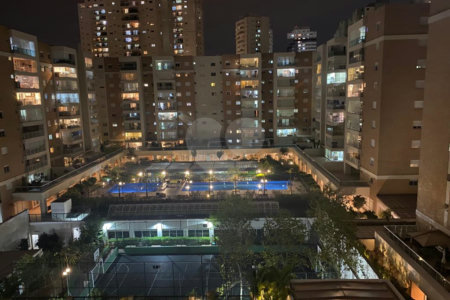 Condomínio clube, Apartamento na Mooca com 204 m² Com 3 suítes e 4 Vagas.