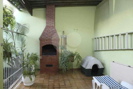 Casa no bairro de Saúde
