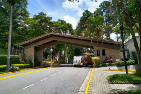 Apartamento à venda com 3 quartos, sendo 1 suíte, em Vila Andrade, São Paulo - SP