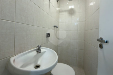 Apartamento com 205 metros no Campo Belo