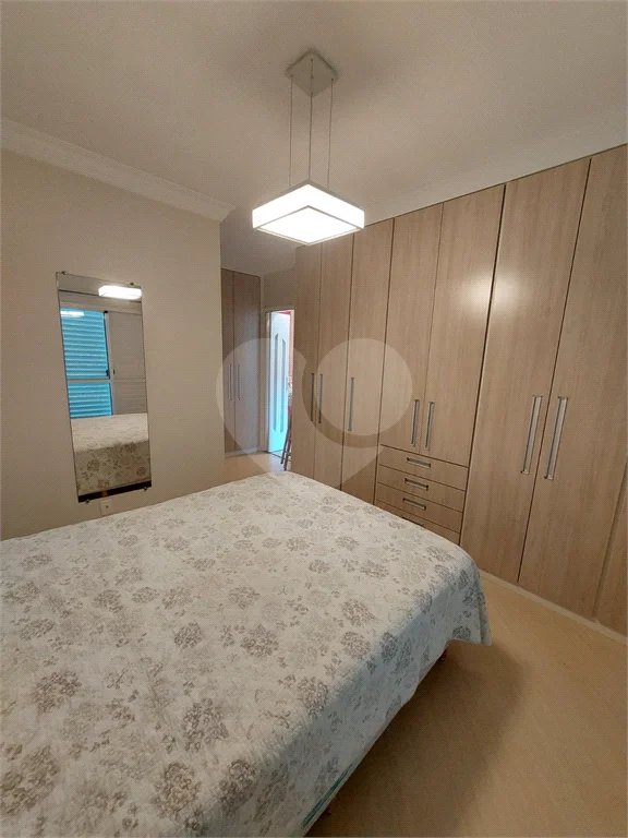 Sobrado á venda com 102m²- Vila Bertioga.
