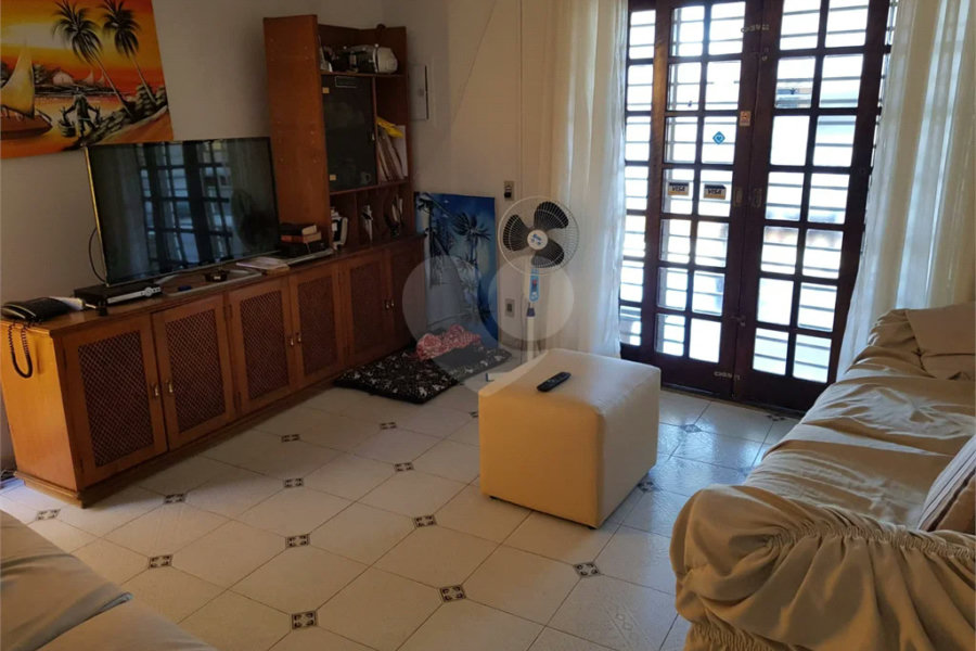 Sobrado a venda na região da Aricanduva.